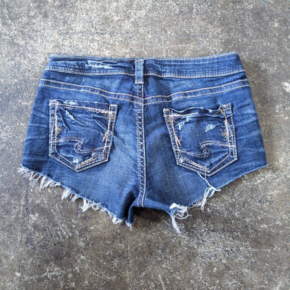 Silver Jeans Cut Off Denim Jean Shorts Womens 26 Blue Distressed Dark Stretch 2" - Picture 4 of 8